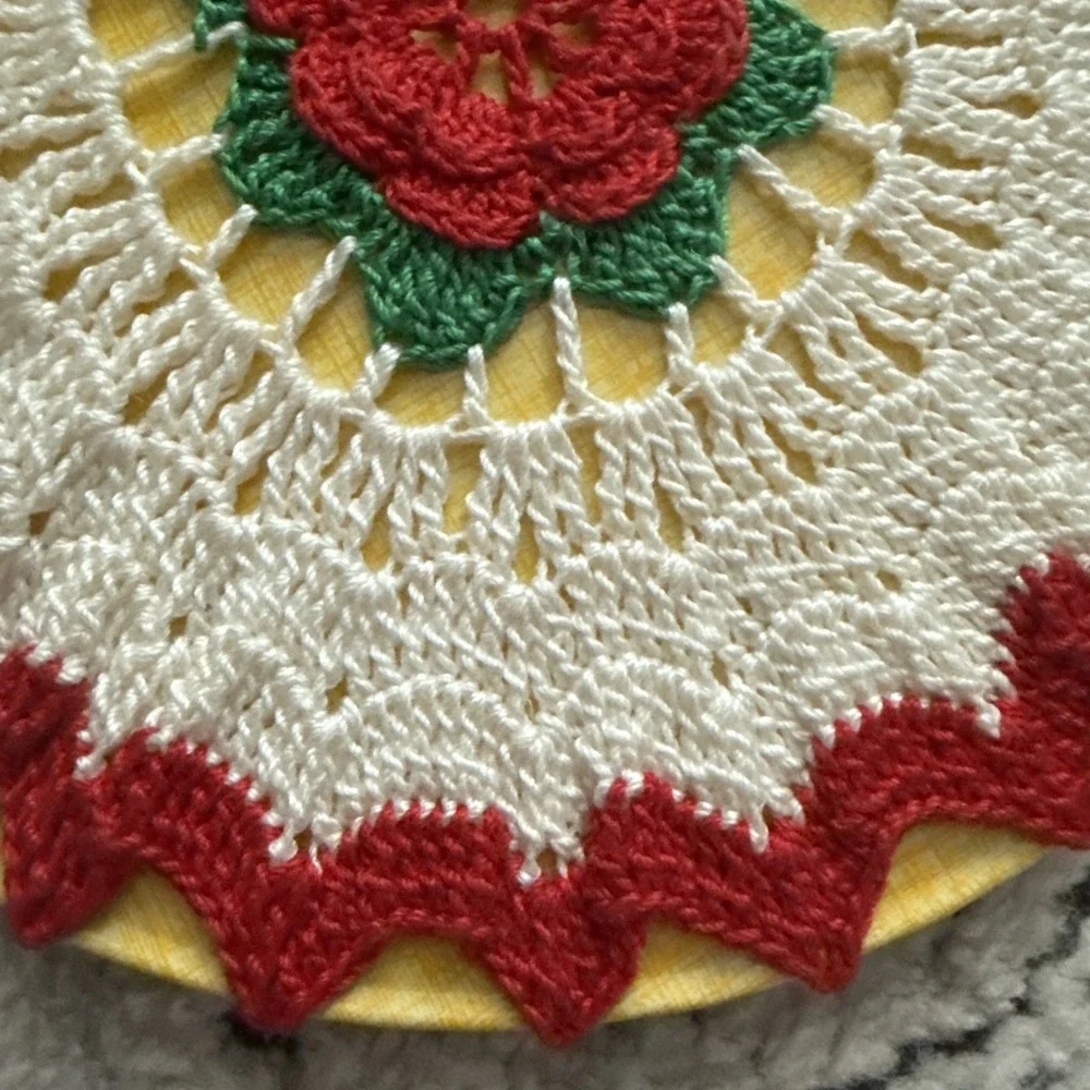 Vintage Hand Crocheted Kitchen Trivet And  Cover Doily Red/White Raised Rose